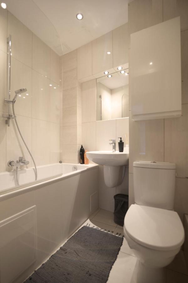By The River And City Center - Comfortable Rooms Vratislav Exteriér fotografie