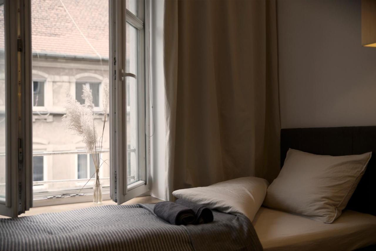 By The River And City Center - Comfortable Rooms Vratislav Exteriér fotografie